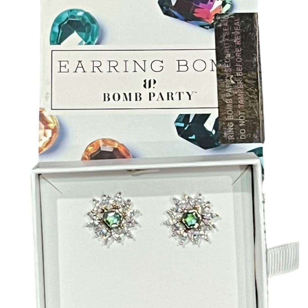 Bomb Party Earrings Womens Lime Ombre Crystal Rhodium Floral Stud‎ Sparkle NEW